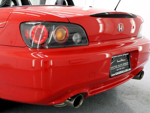 Used 2004 Honda S2000 image 36