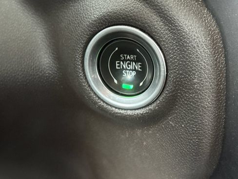 Used 2020 GMC Sierra 1500 Denali w/ Denali Ultimate Package AWD/4WD image 32