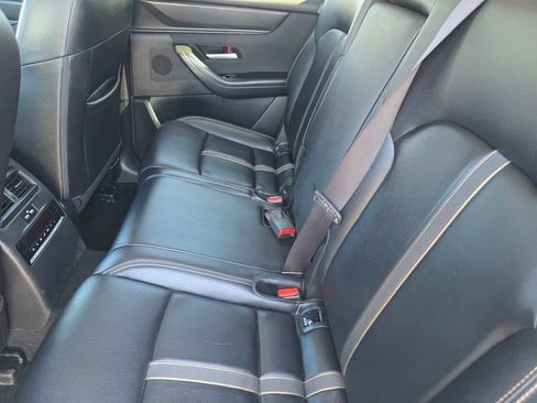 Used 2024 MAZDA CX-90 3.3 Turbo w/ Select Package AWD/4WD image 15
