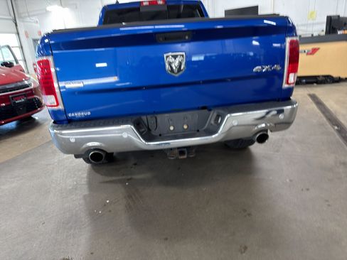 Used 2017 RAM 1500 Laramie w/ Convenience Group AWD/4WD image 10