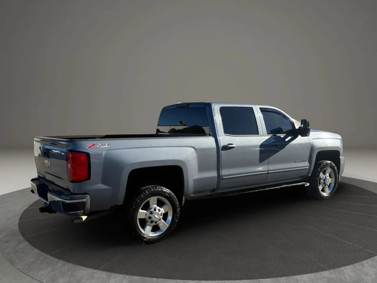 Used 2016 Chevrolet Silverado 2500 LT w/ LT Convenience Package AWD/4WD image 5