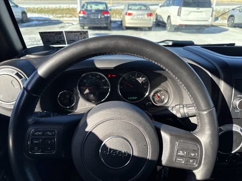 Used 2015 Jeep Wrangler Unlimited Sahara w/ Max Tow Package image 24