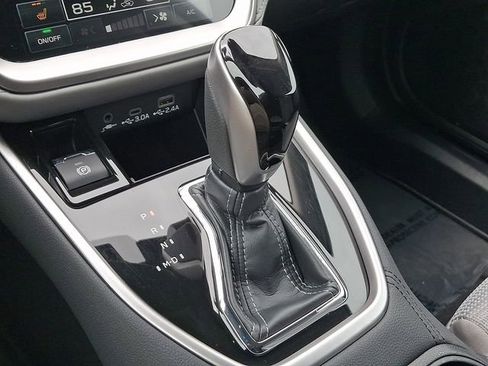 Used 2024 Subaru Outback Premium image 15