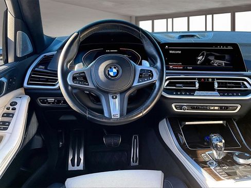 Used 2021 BMW X5 M50i w/ Executive Package image 5