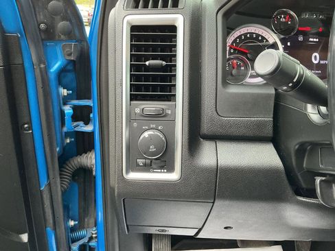 Used 2021 RAM 1500 Classic Warlock AWD/4WD image 11