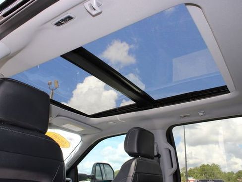 Used 2024 Ford F250 Lariat w/ Lariat Ultimate Package AWD/4WD image 25