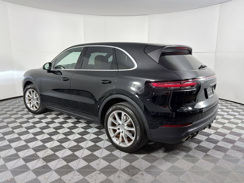 Certified 2021 Porsche Cayenne S image 3