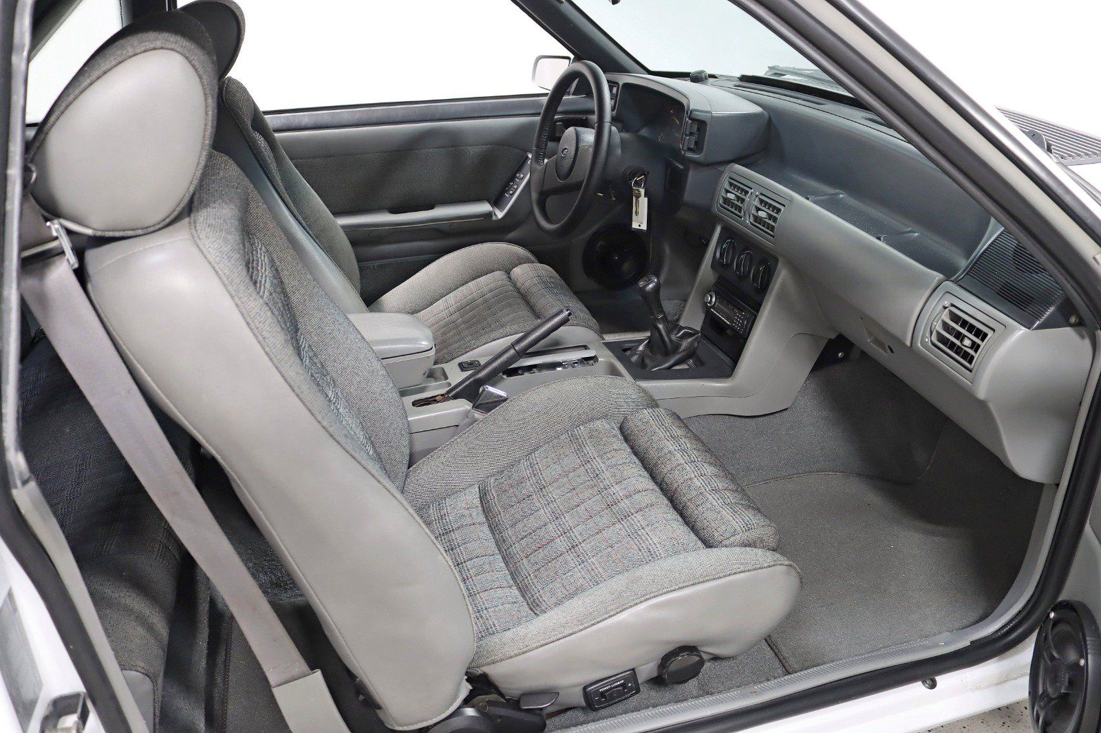 Used 1989 Ford Mustang LX RWD image 22