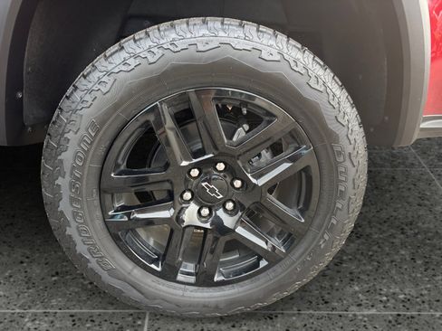 New 2025 Chevrolet Colorado Trail Boss w/ Midnight Edition image 14