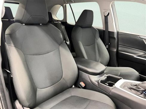 Used 2025 Toyota RAV4 LE image 13