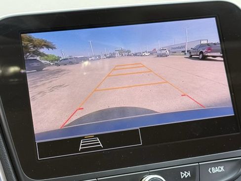 Used 2025 Chevrolet Malibu LT FWD image 19