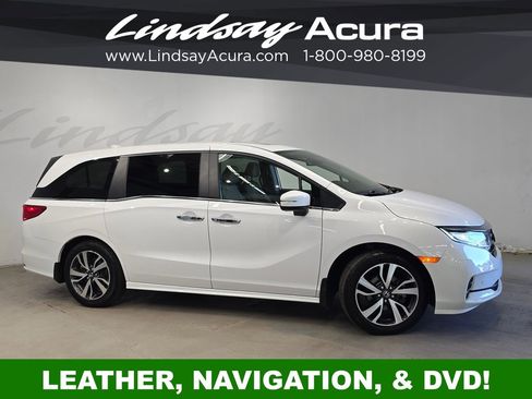 Used 2024 Honda Odyssey Touring image 3