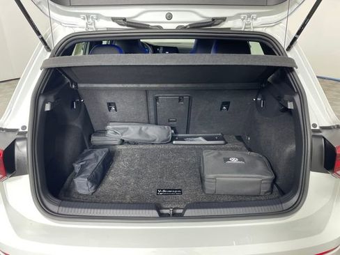 Used 2023 Volkswagen Golf R image 16