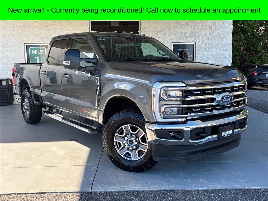 Used 2025 Ford F350 Lariat AWD/4WD image 1