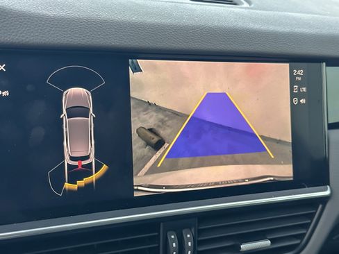 Certified 2023 Porsche Cayenne image 20