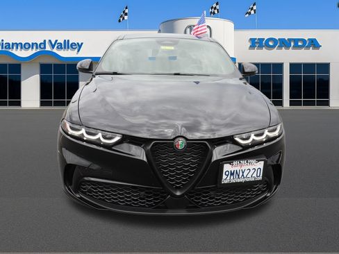 Used 2024 Alfa Romeo Tonale Veloce w/ Premium Interior Package AWD/4WD image 2