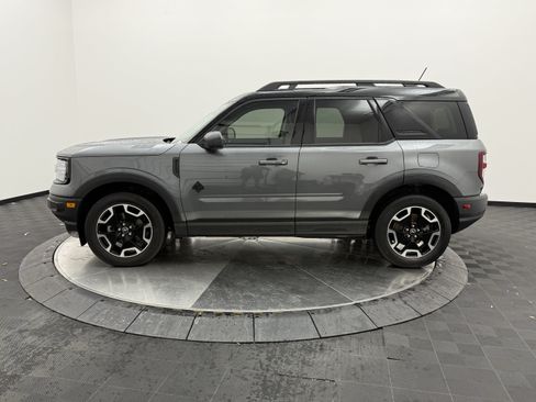 Used 2024 Ford Bronco Sport Outer Banks w/ Tech Package AWD/4WD image 3