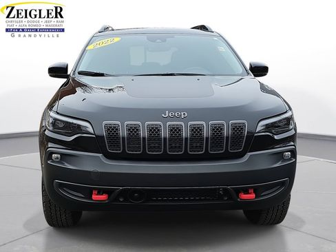 Used 2022 Jeep Cherokee Trailhawk w/ Comfort/Convenience Group image 2