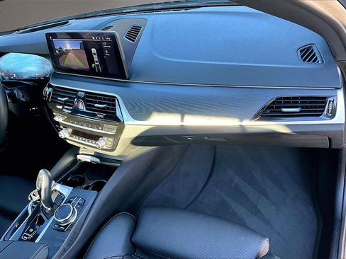 Used 2023 BMW 530i xDrive w/ Premium Package image 25