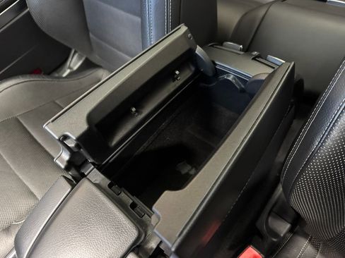 Used 2017 Mercedes-Benz E 400 4MATIC Coupe image 38