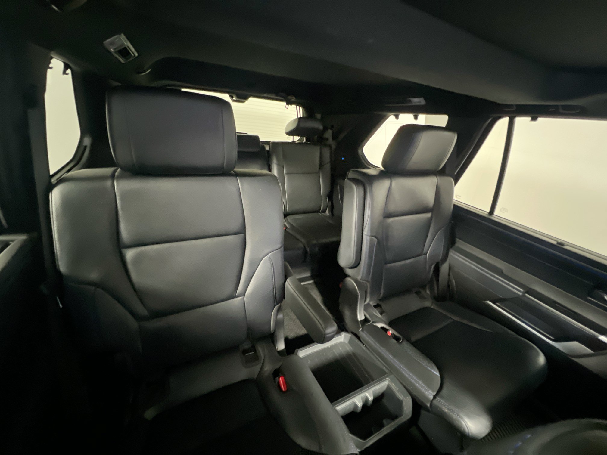 Used 2024 Toyota Sequoia Platinum AWD/4WD image 32