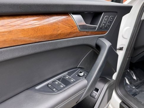 Used 2023 Audi Q5 2.0T Premium Plus image 11