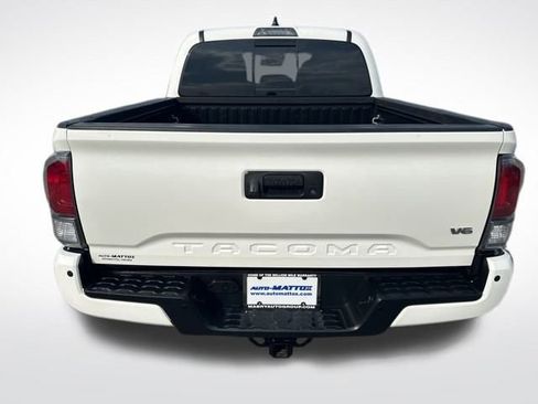 Used 2023 Toyota Tacoma TRD Off-Road image 4