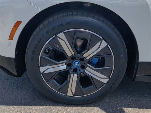 New 2025 BMW iX xDrive50 image 10