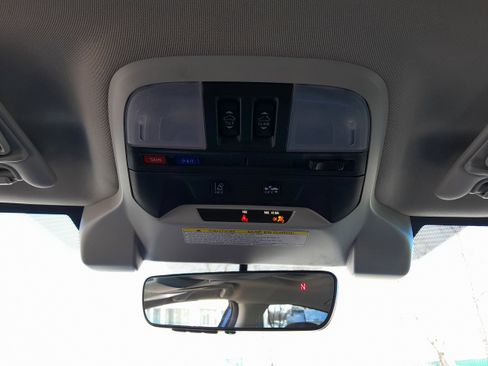 Used 2022 Subaru Crosstrek 2.0i Premium w/ Moonroof Package image 35