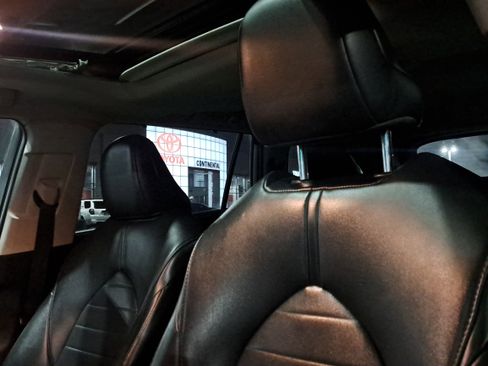 Certified 2021 Toyota Highlander XLE image 20