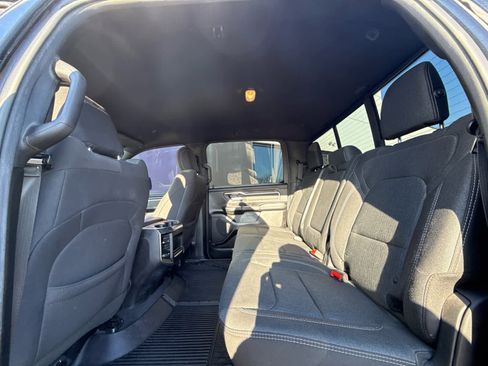 Used 2019 RAM 1500 Big Horn image 10