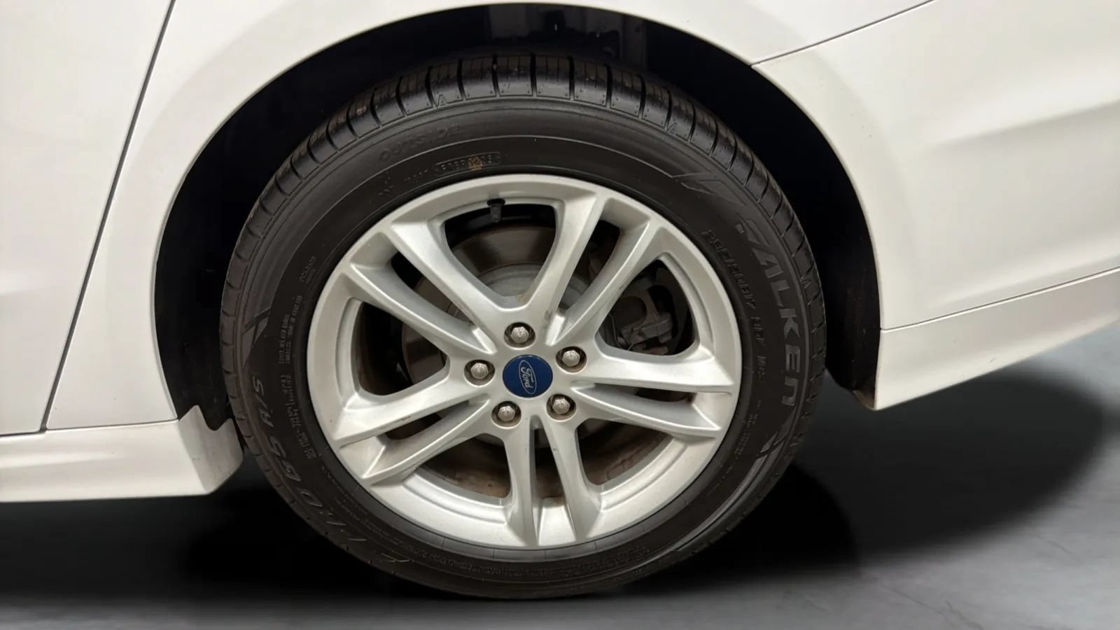 Used 2018 Ford Fusion SE w/ Fusion SE Technology Package FWD image 28