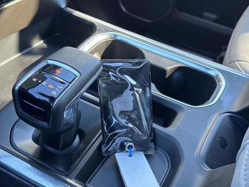 Used 2025 GMC Sierra 1500 SLT w/ SLT Premium Plus Package image 36