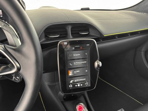 Used 2023 McLaren Artura image 18