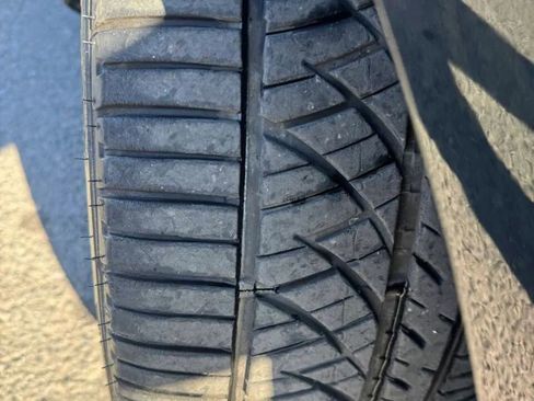 Used 2010 Mercedes-Benz E 350 4MATIC Sedan image 17