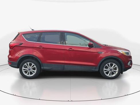 Used 2019 Ford Escape SE image 8