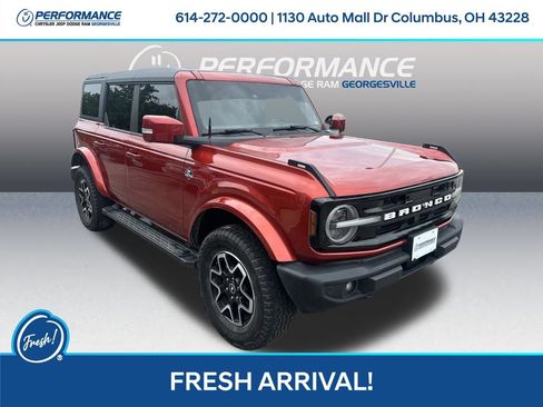 Used 2023 Ford Bronco Outer Banks AWD/4WD image 1