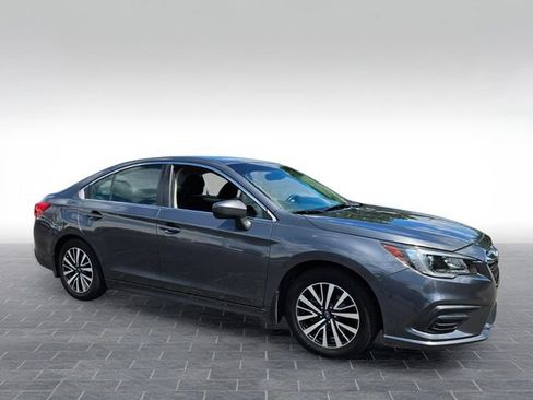 Used 2018 Subaru Legacy 2.5i Premium AWD/4WD image 3