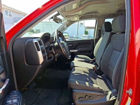 Used 2018 Chevrolet Silverado 1500 LT w/ All Star Edition image 13