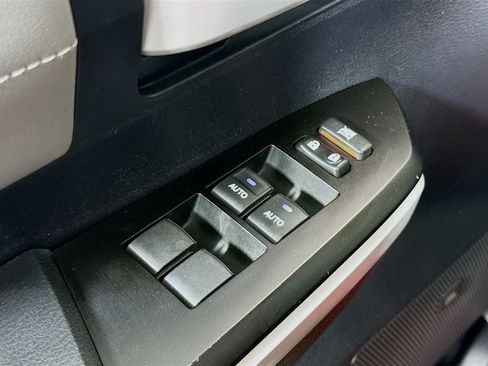 Used 2019 Toyota Tundra Limited image 17