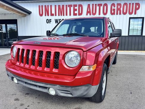 Used 2017 Jeep Patriot Sport FWD image 2