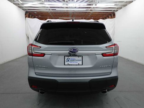 Used 2025 Subaru Ascent Premium AWD/4WD image 6