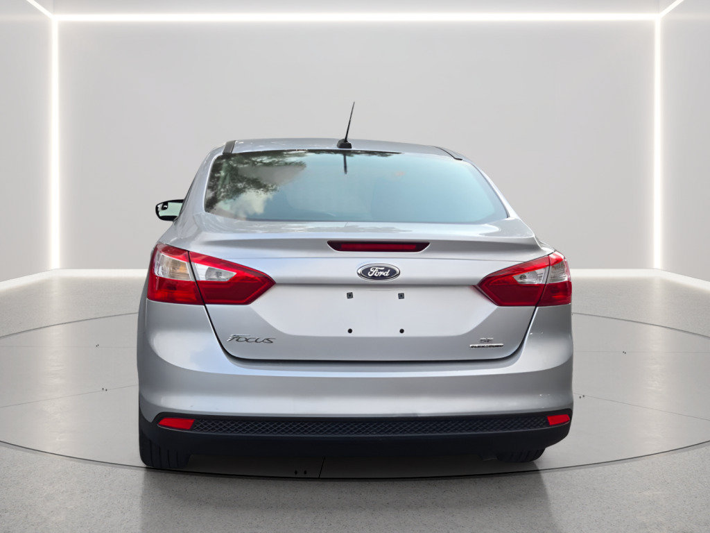 Used 2014 Ford Focus SE FWD image 32