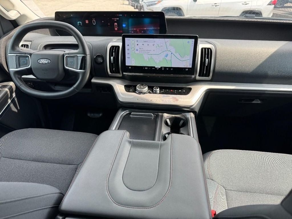 Used 2025 Ford Expedition Active AWD/4WD image 11