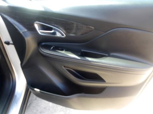 Used 2015 Buick Encore FWD image 9