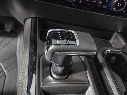 Used 2024 Chevrolet Silverado 1500 ZR2 w/ Technology Package image 21