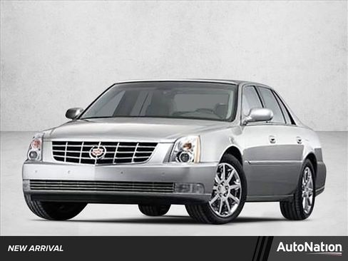 Used 2008 Cadillac DTS image 1