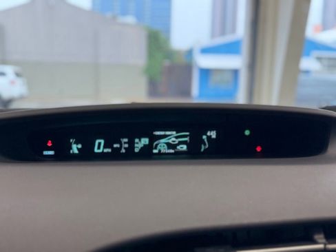 Used 2010 Toyota Prius Five image 7