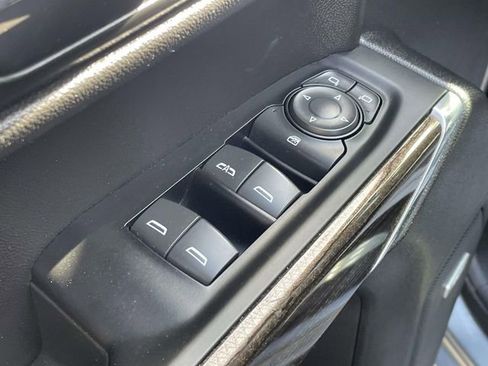 Used 2022 Chevrolet Silverado 1500 RST w/ Convenience Package II image 15