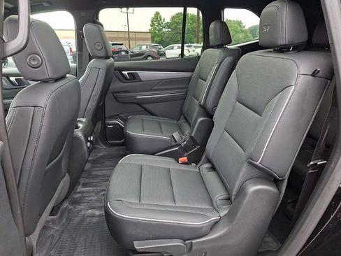 Certified 2026 Buick Enclave Sport Touring w/ Power Package AWD/4WD image 11